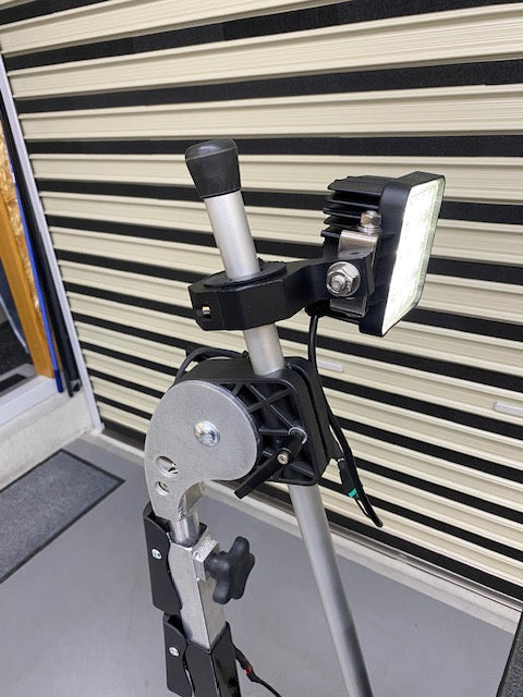 パイプに取付ok-led作業灯用ブラケット